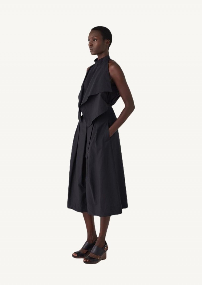 Black asymmetric bermuda shorts 