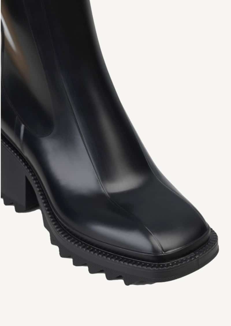 chloe rain boots