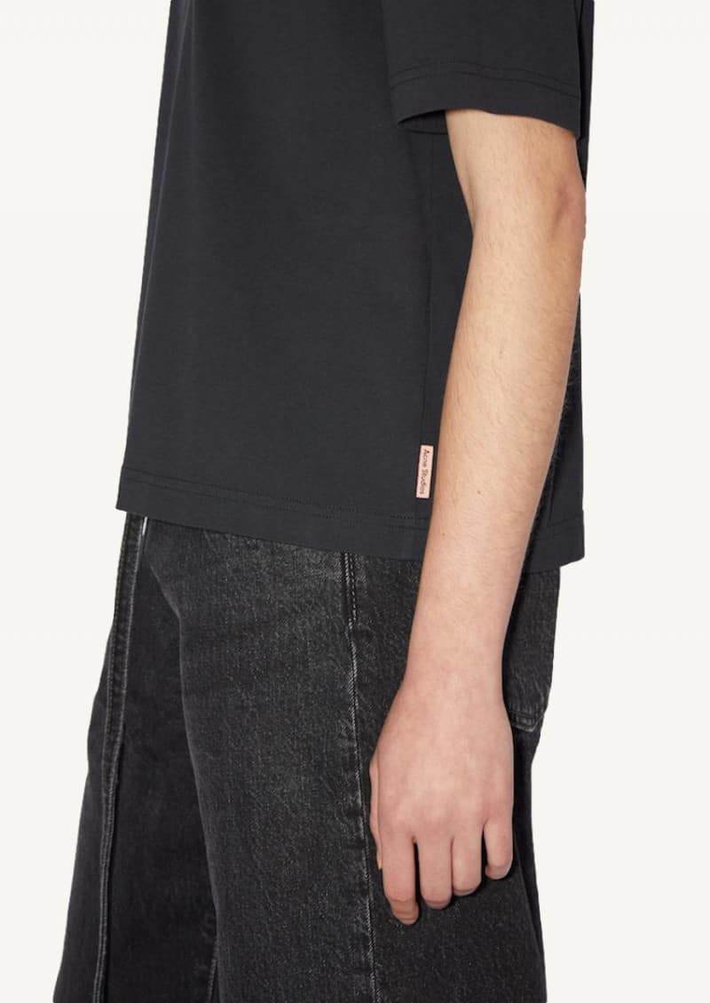 Black Straight fit t-shirt