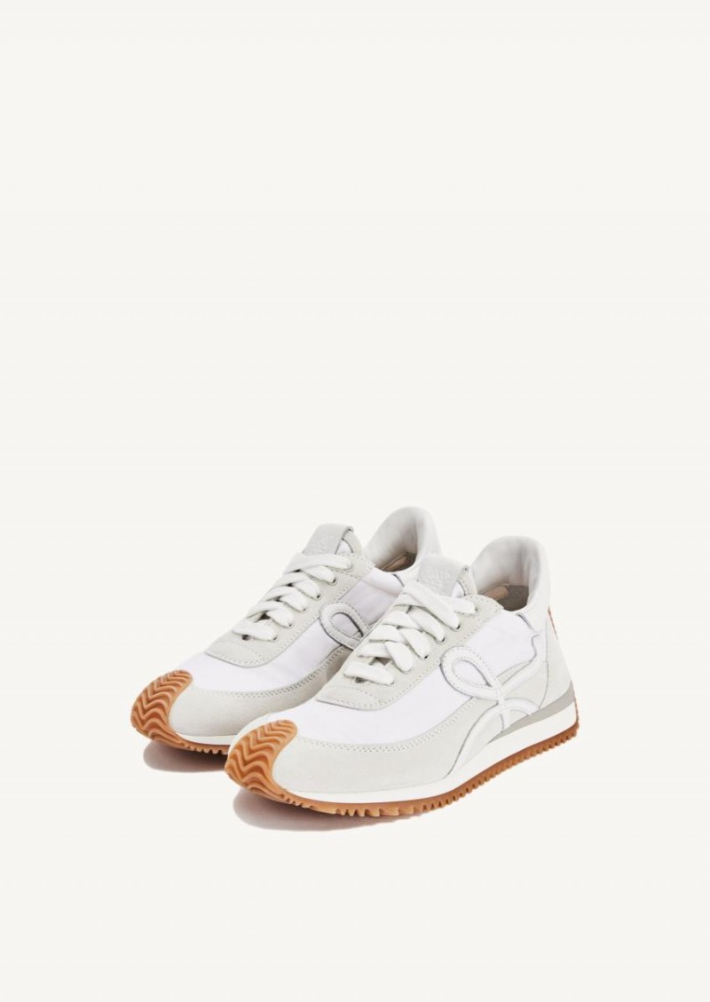 Sneakers Flow Runner blanches