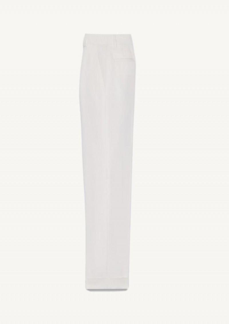 Loose pants in white powder grain
