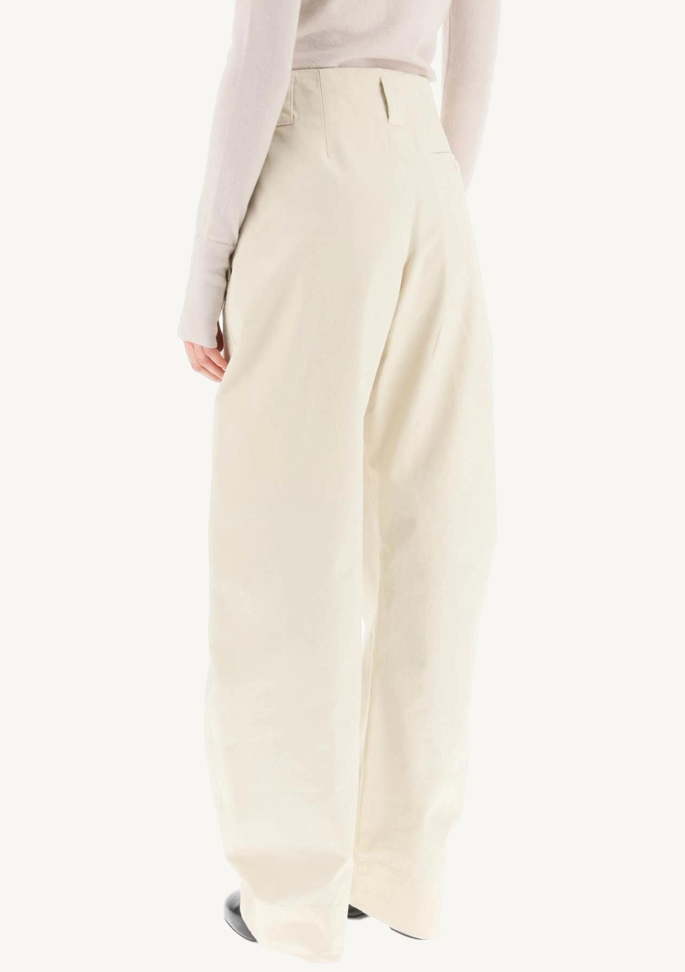 Curved pants light cream