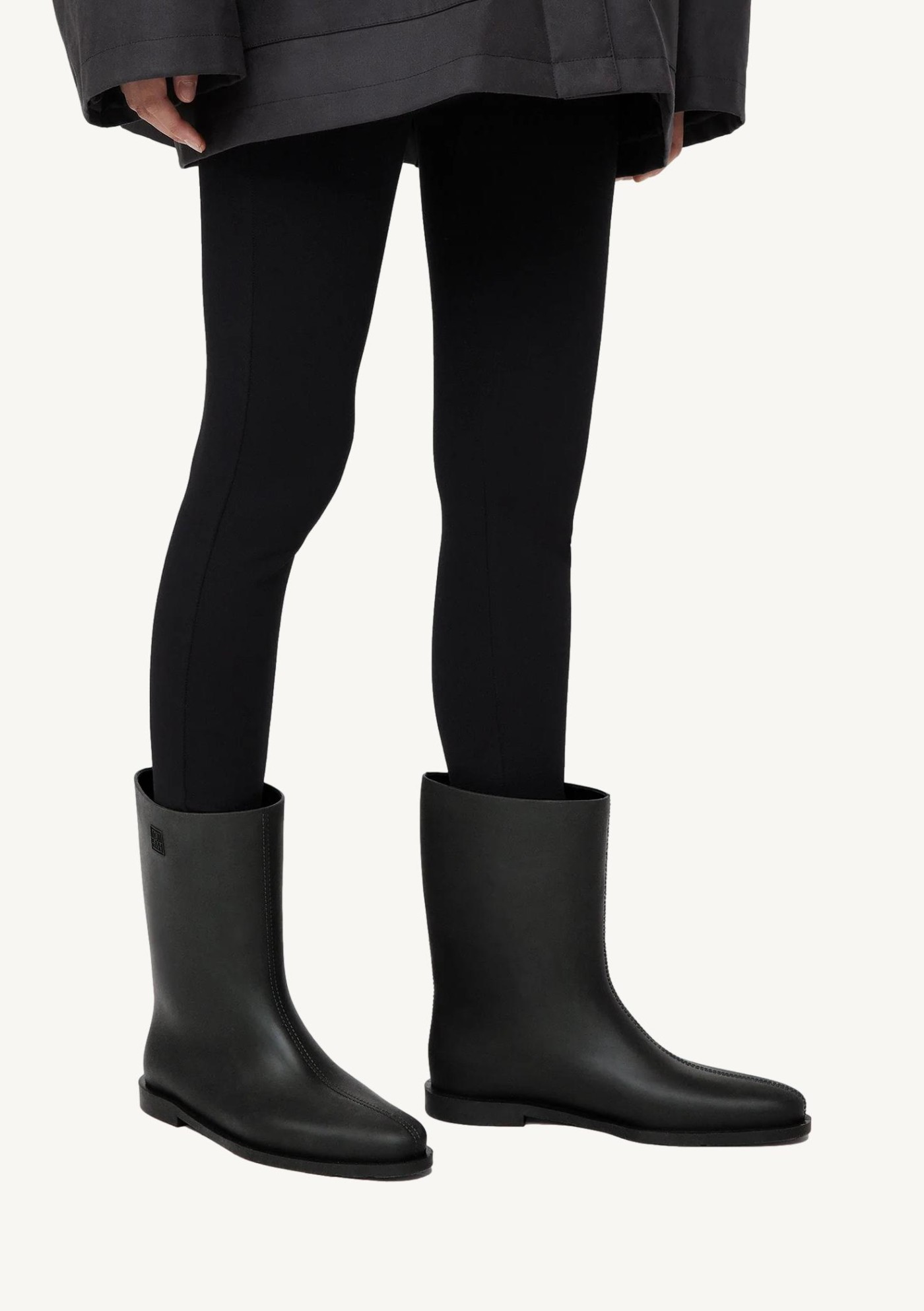 La botte de pluie noire