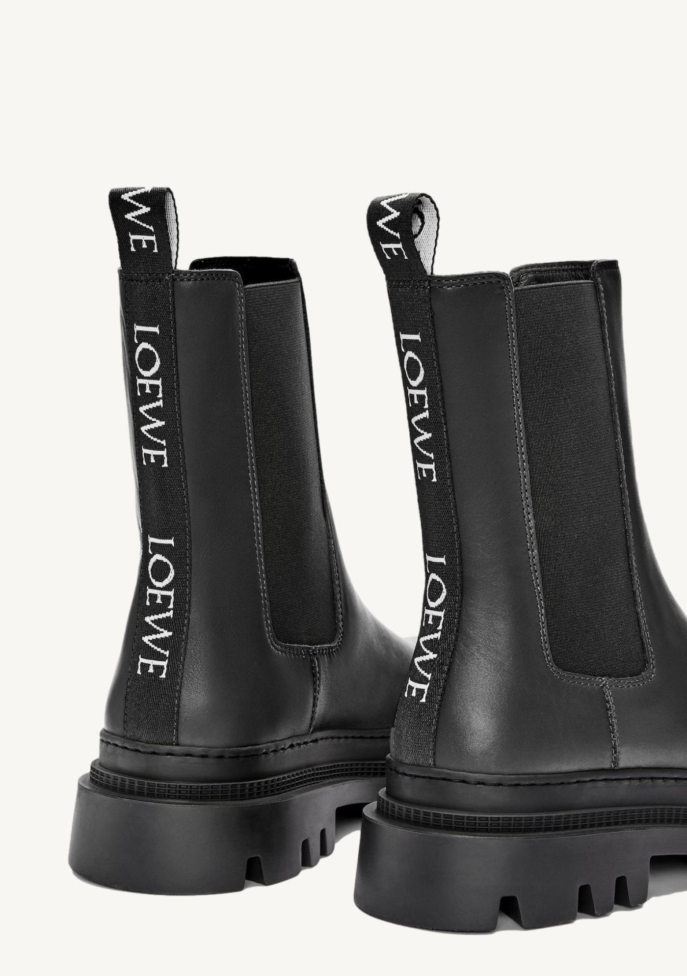 Black Chelsea boot in calfskin