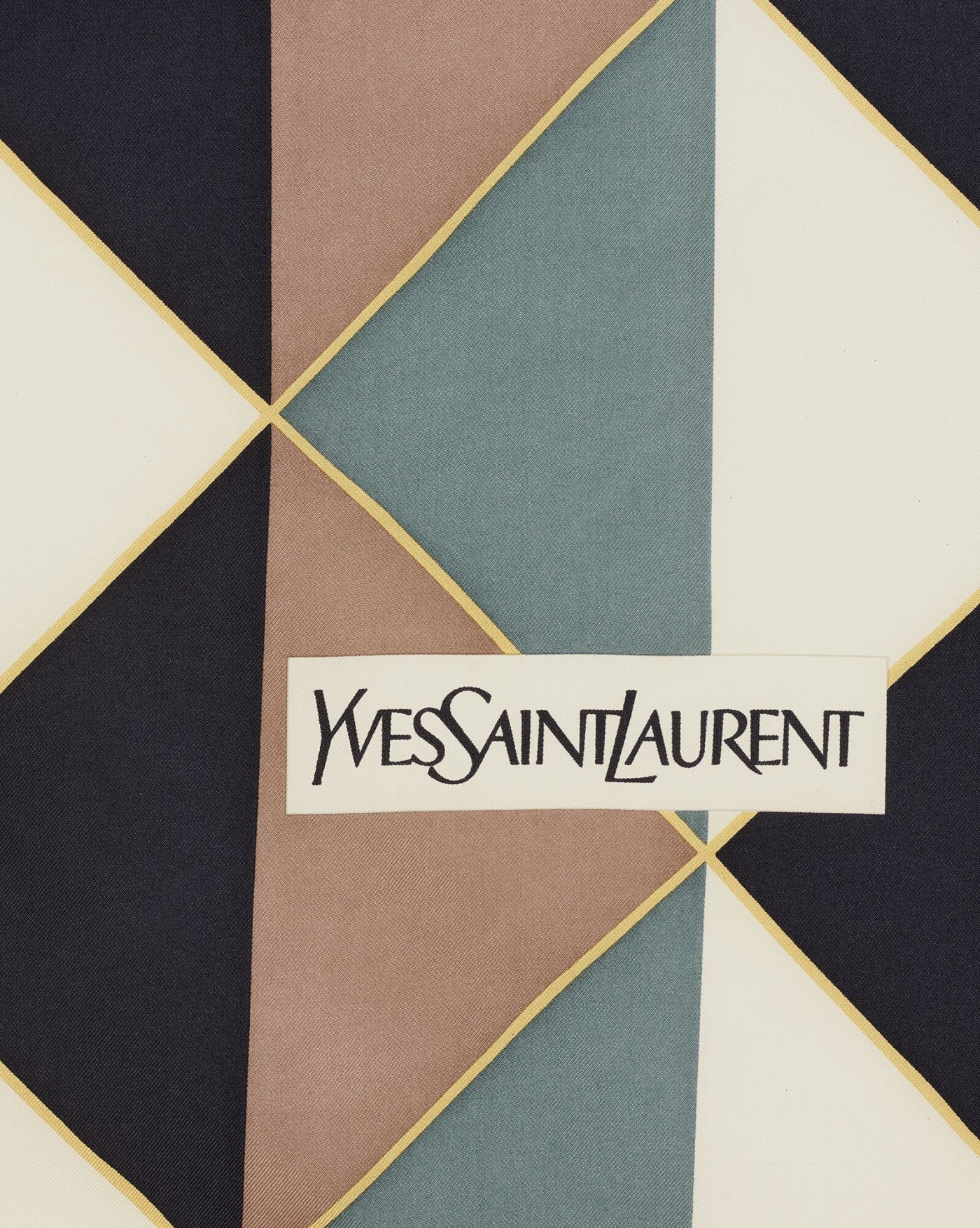 SQUARE SCARF IN SILK TWILL Saint Laurent Paris Département Féminin