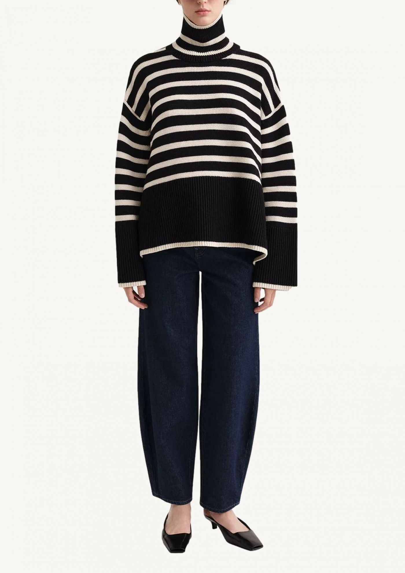 Signature stripe turtleneck black