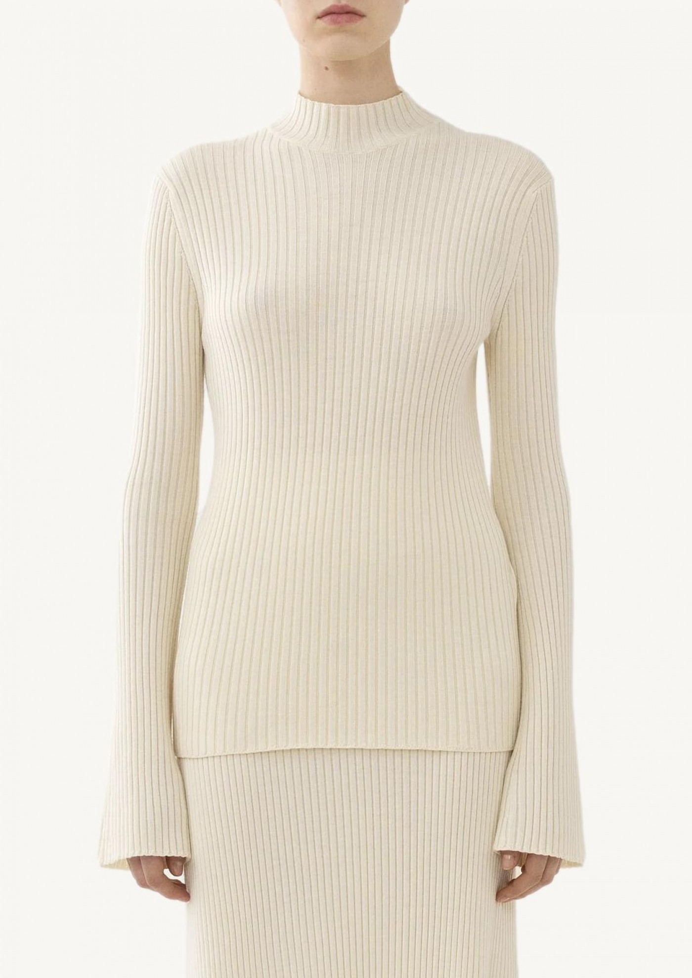 Pull col montant