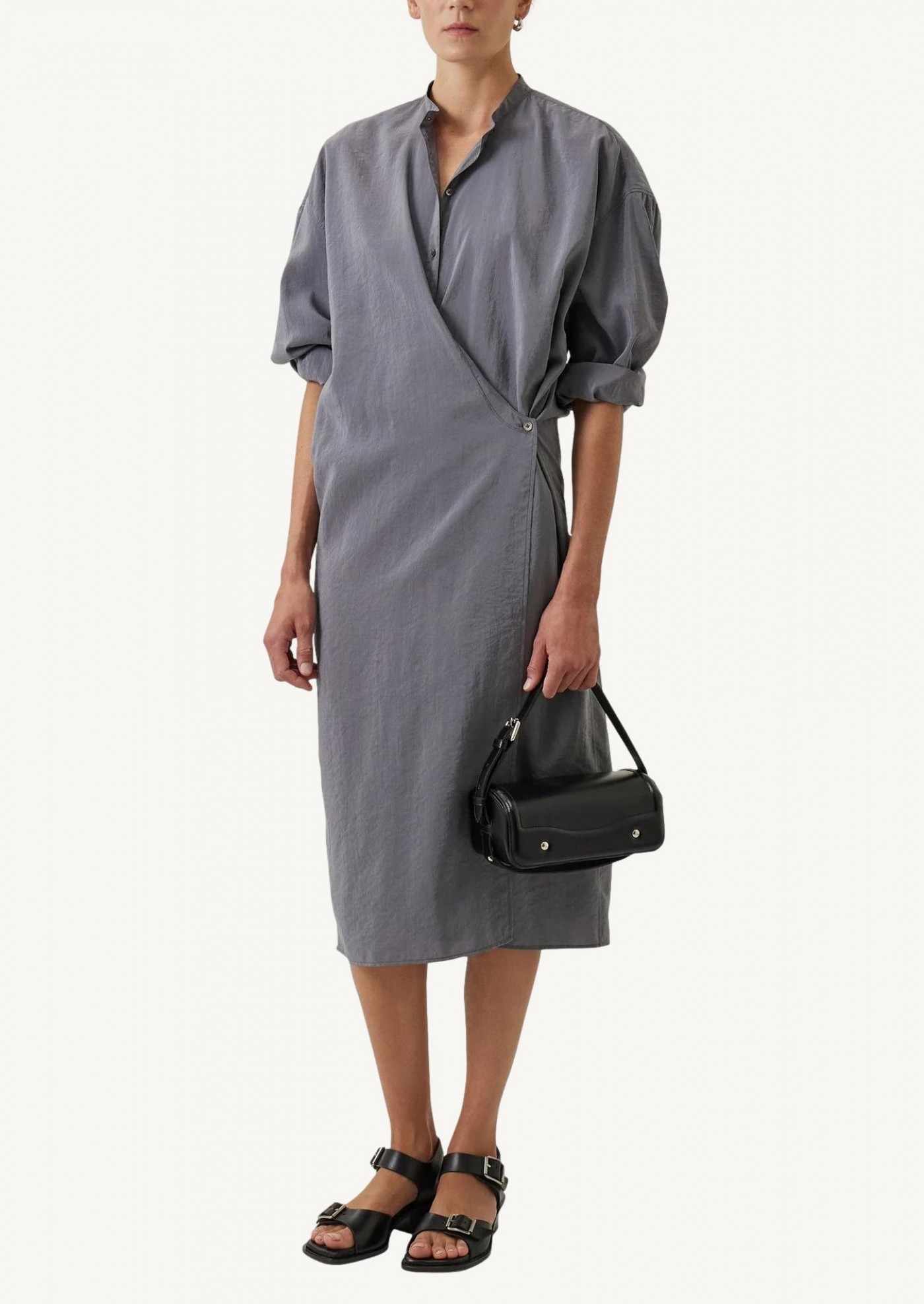 Robe Twisted à col officier aluminium