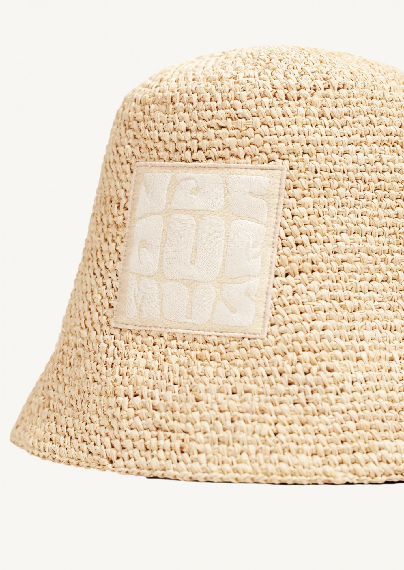 The beige Ficiu bob