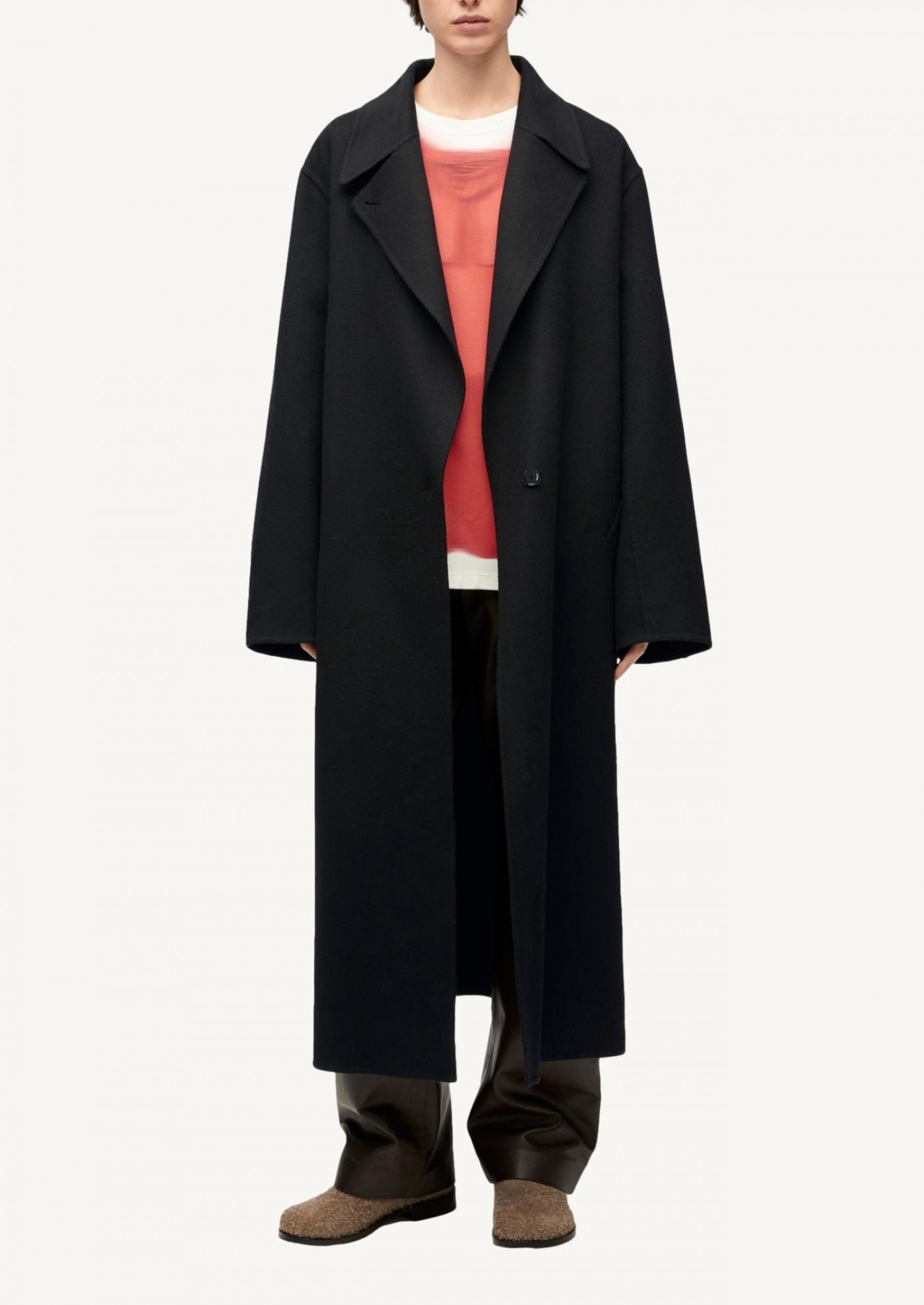Coat in wool and cashmere black
