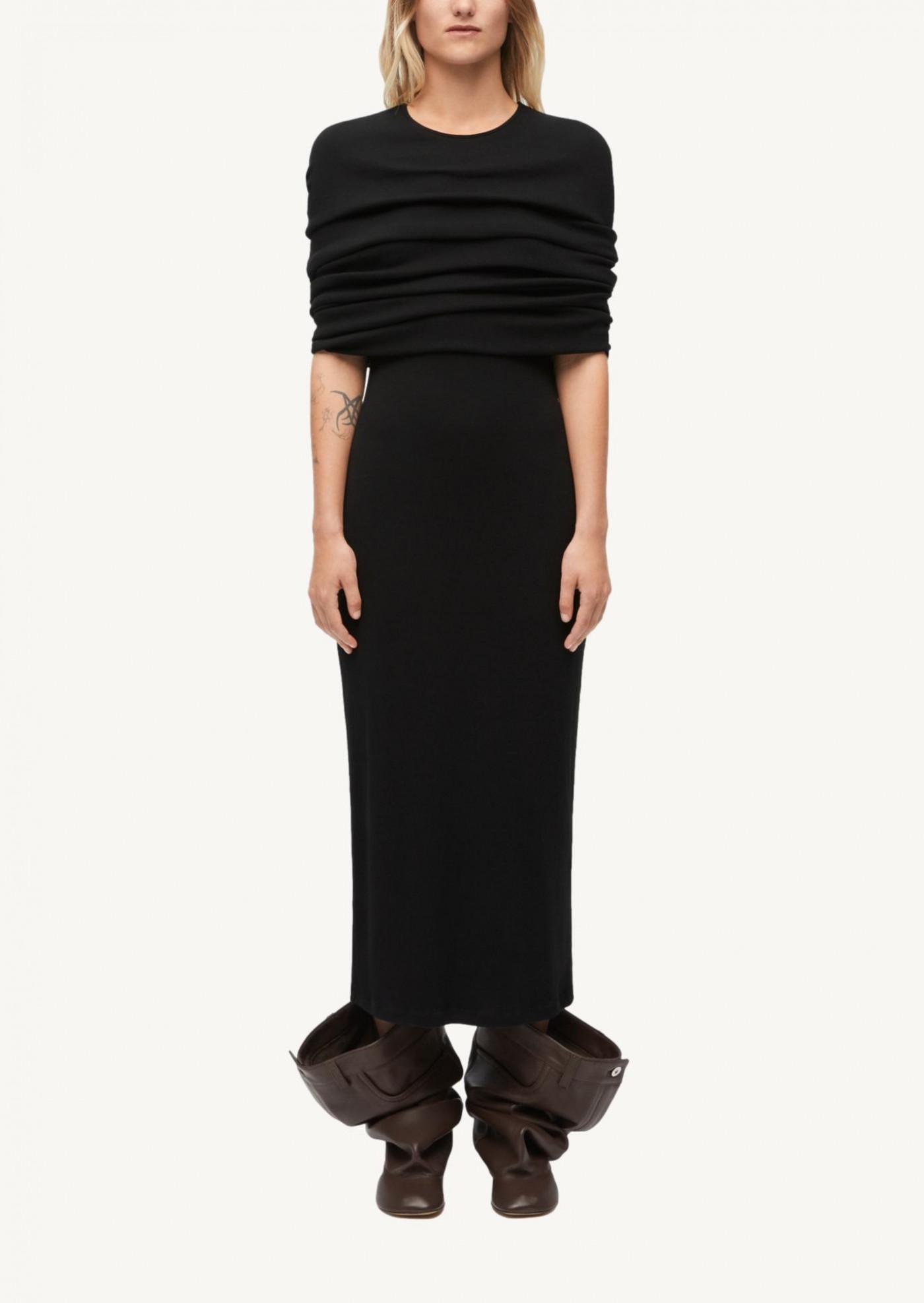 Cape tube dress in cotton black