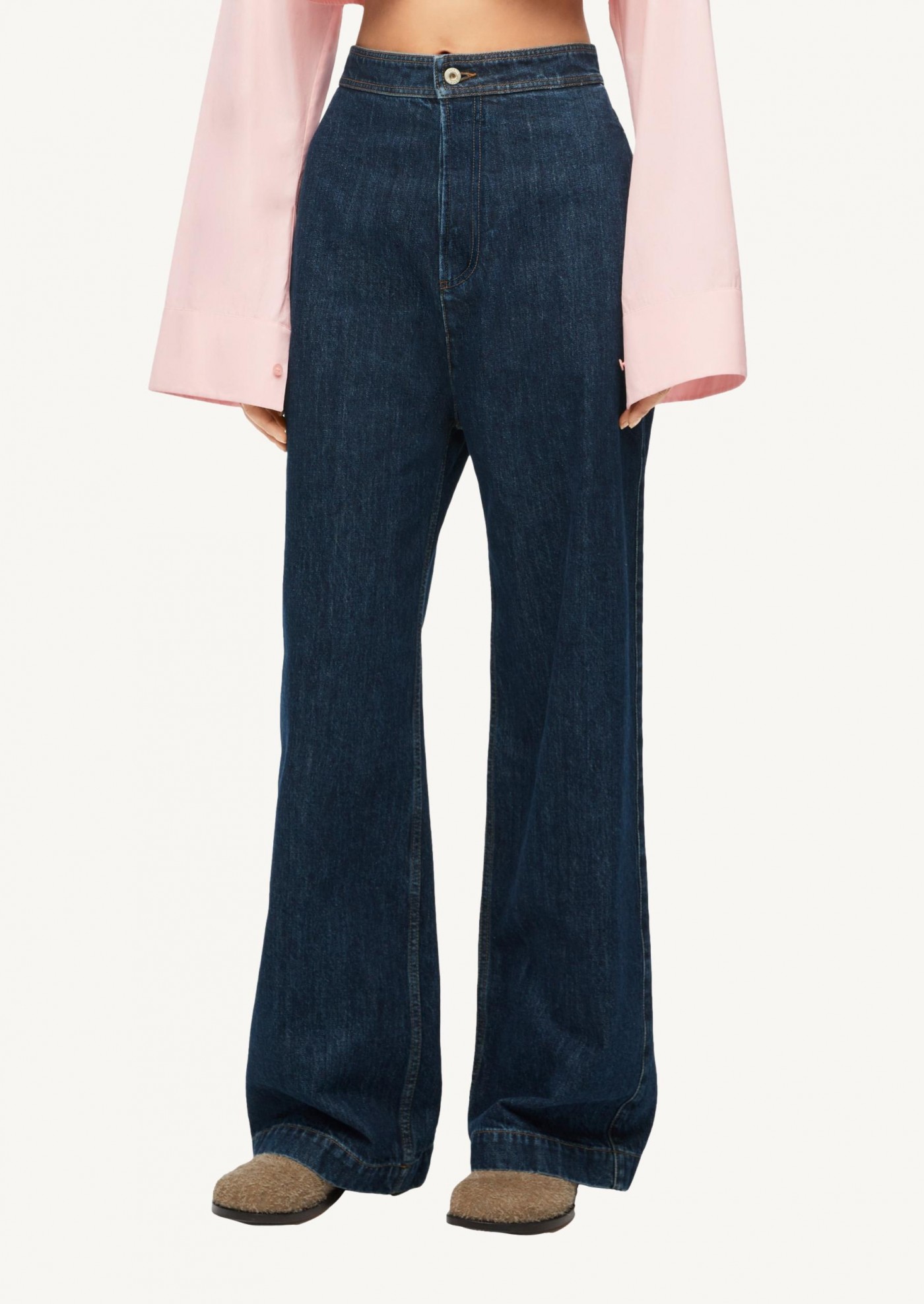 High waisted jeans in denim