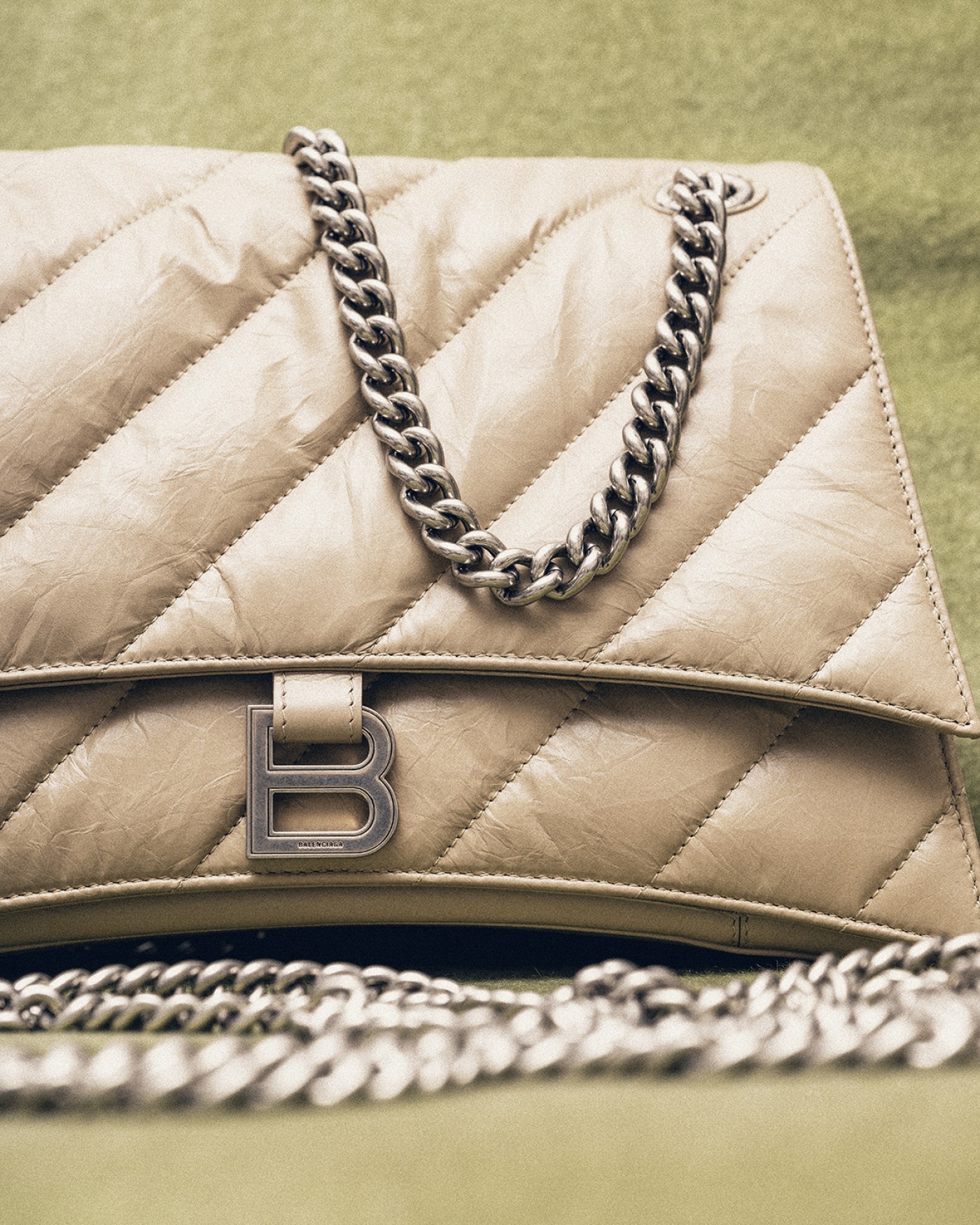 Crush Chain Bag L Quilted