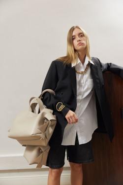 Acne studios musubi midi best sale