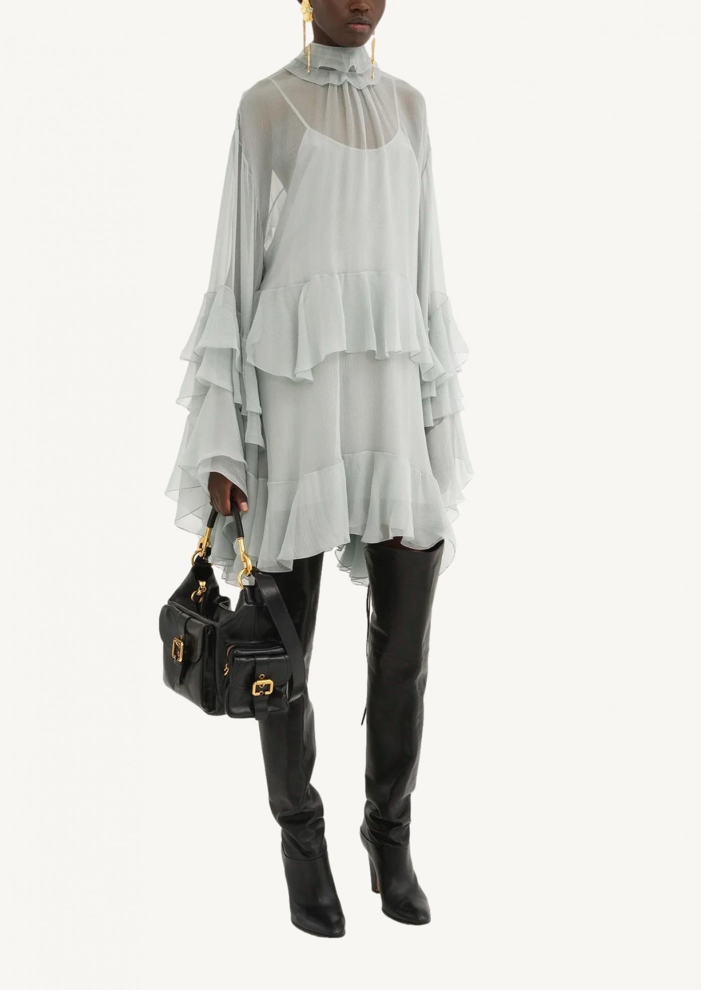 【関税込み】Chloe ブラック ラージ Camera バッグ Chloé Large Camera Bag in Shiny Leather in Black | Chloé US
