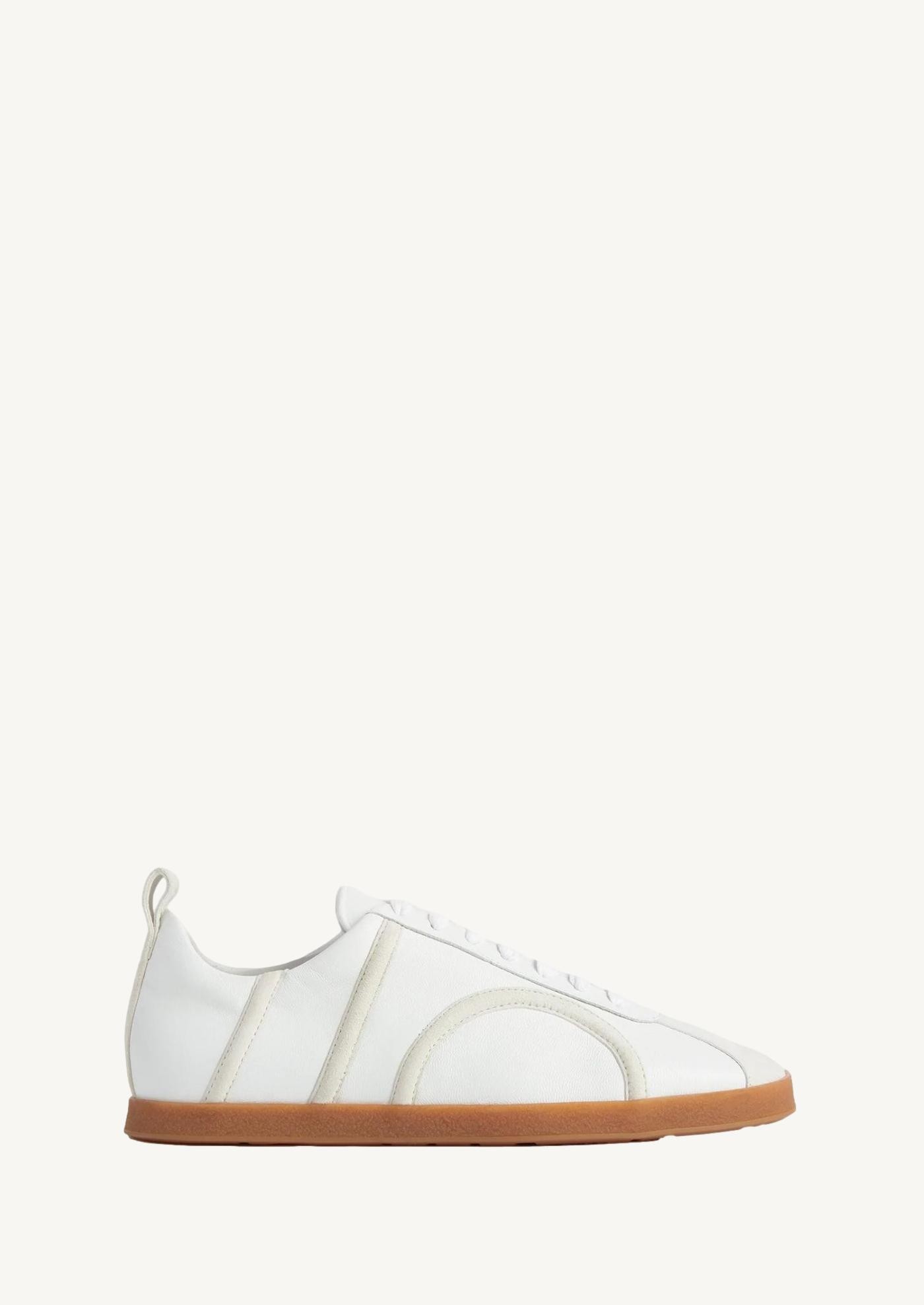 La basket en cuir blanc cassé