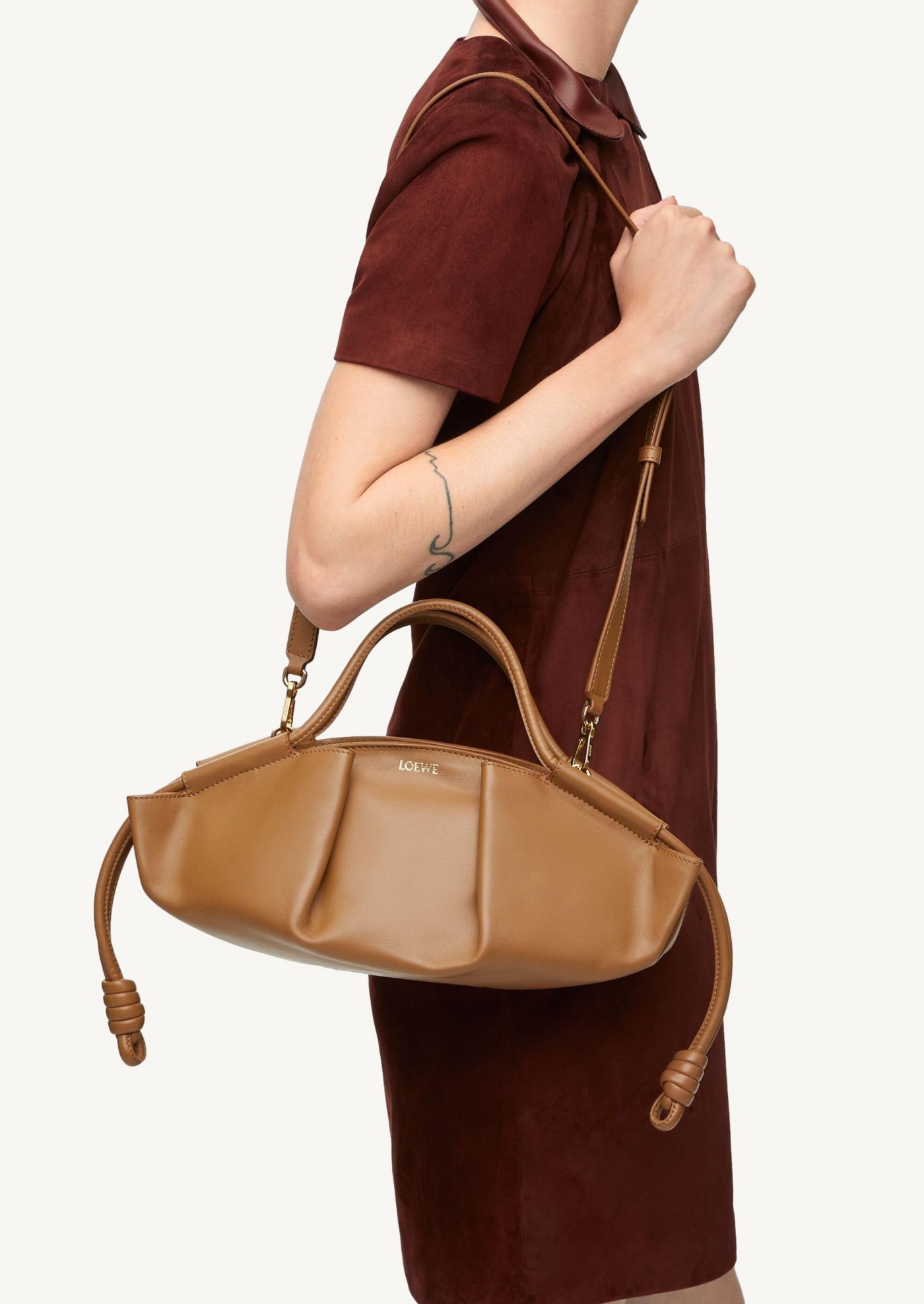 Paseo small bag in shiny oak nappa calf leather - Loewe