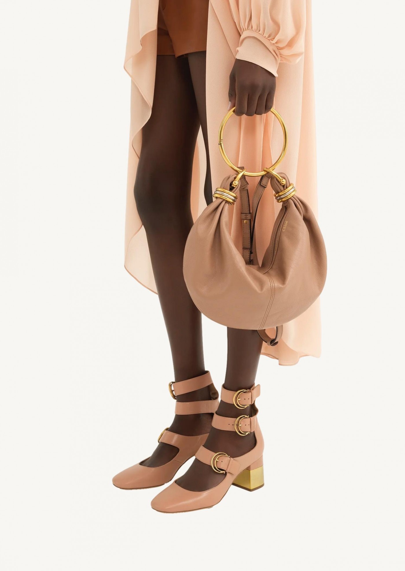 Small hobo bag Bracelet bag in pink grained leather Chloé Small hobo bag Bracelet bag in pink grained leather Chloé
