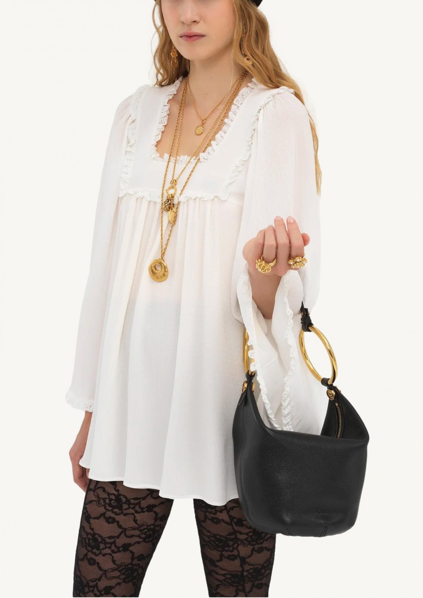 Petit sac porté épaule Bracelet bag en cuir grainé noir Chloé