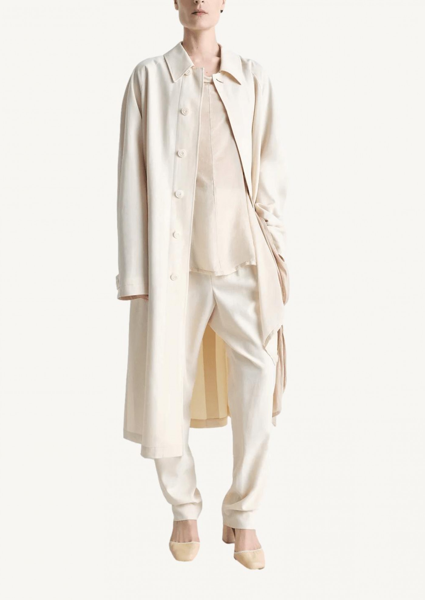 Belted overcoat with slits