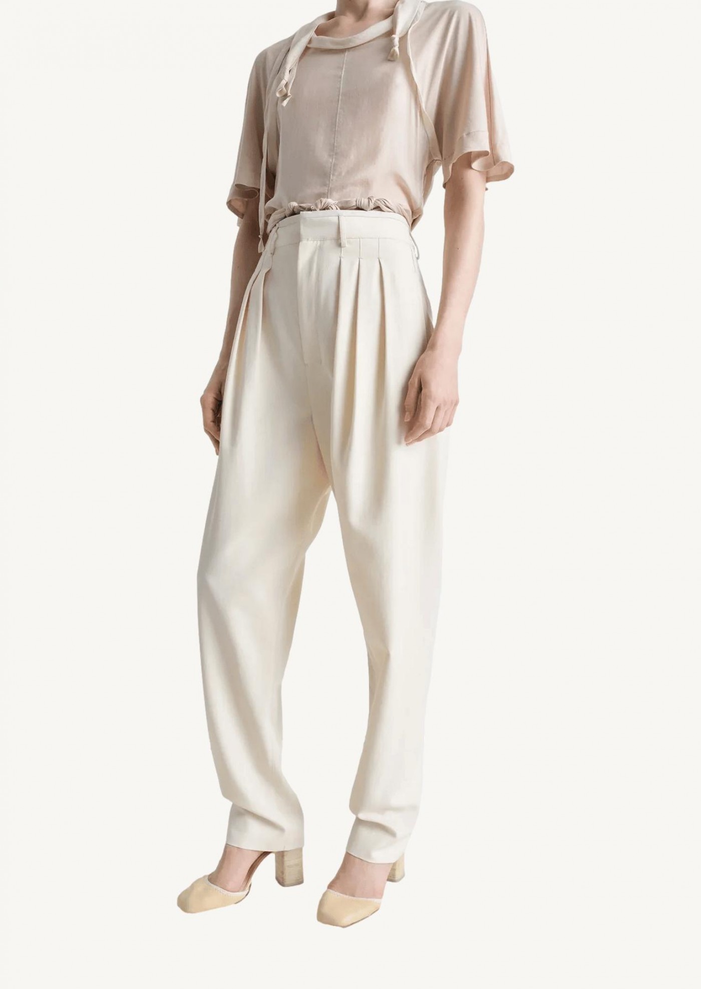 Pleated suit pants light powder