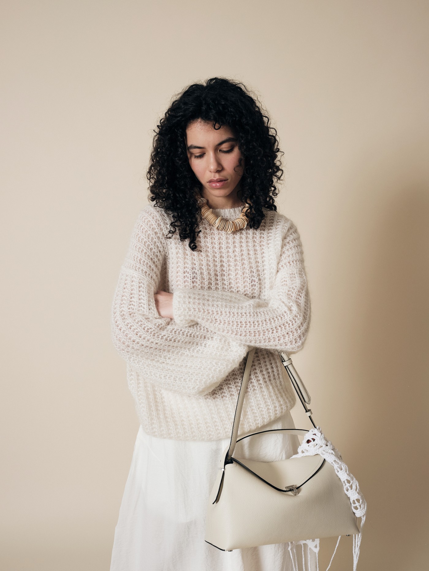 Tricot bouffant blanc cassé Totême Tricot bouffant blanc cassé Totême