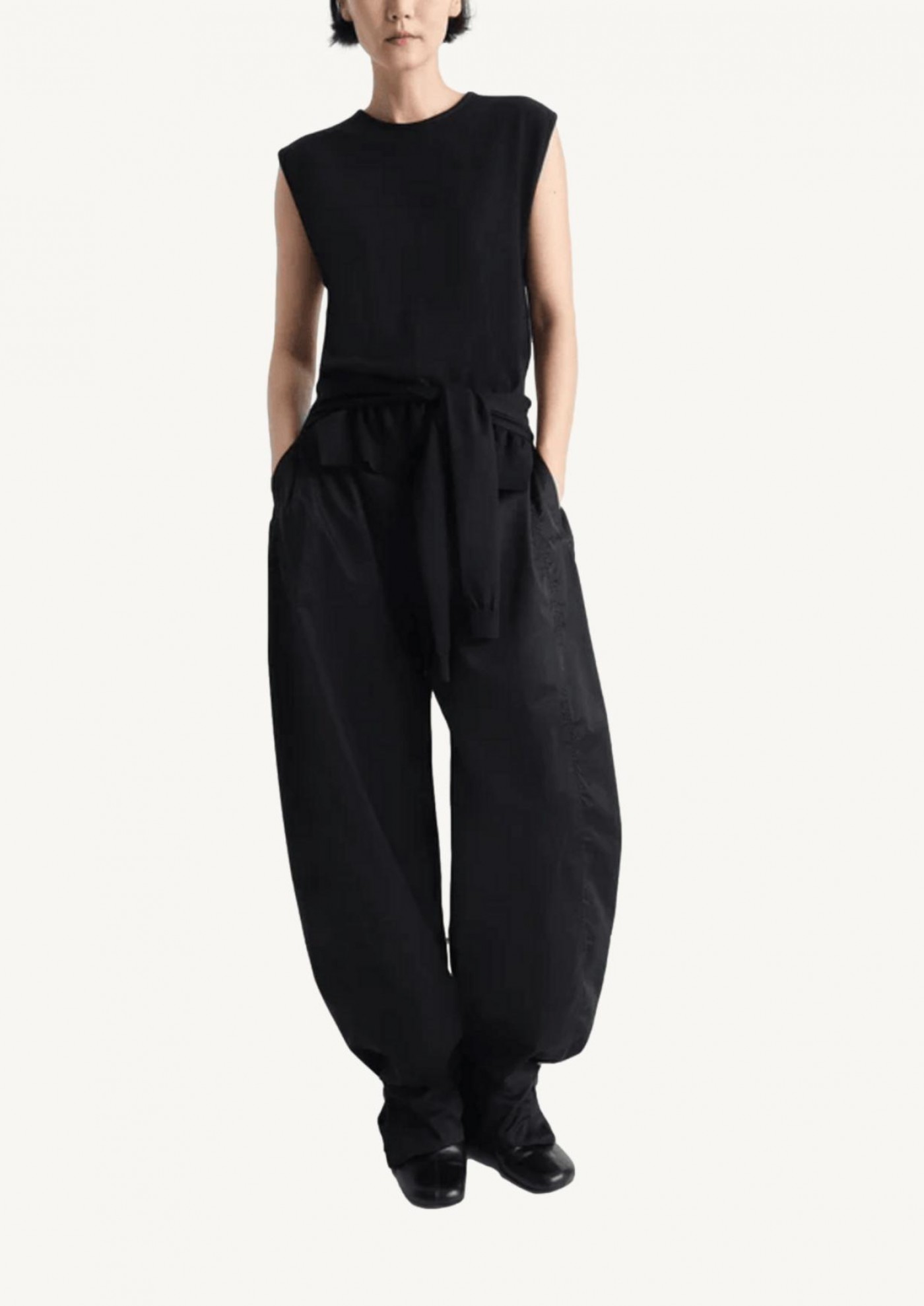 Black trompe-l'œil sleeveless jumper