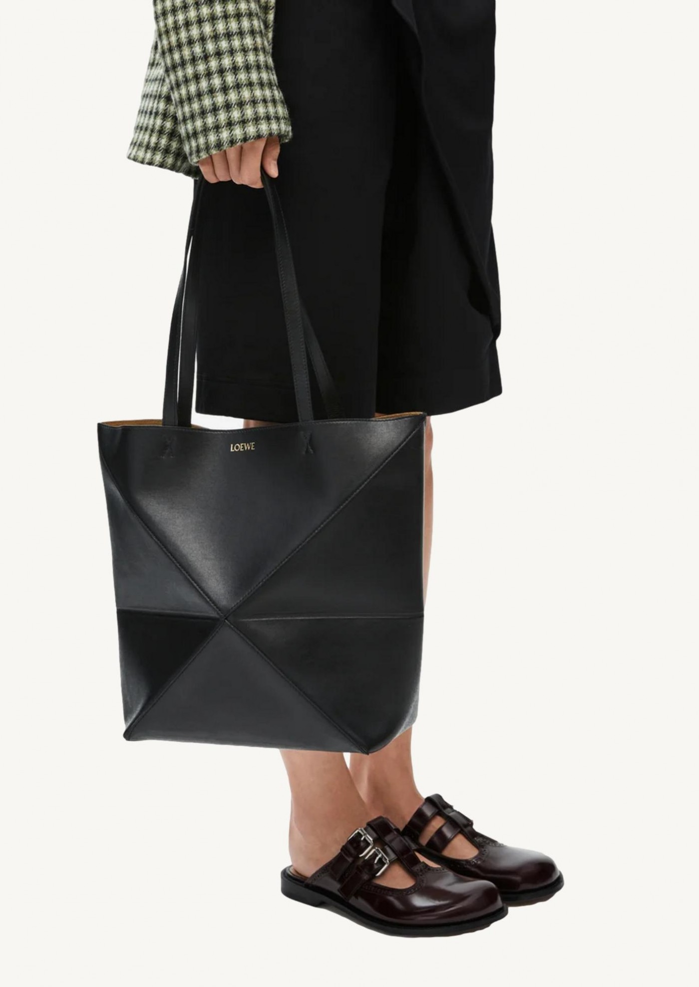 Medium Puzzle Fold black
