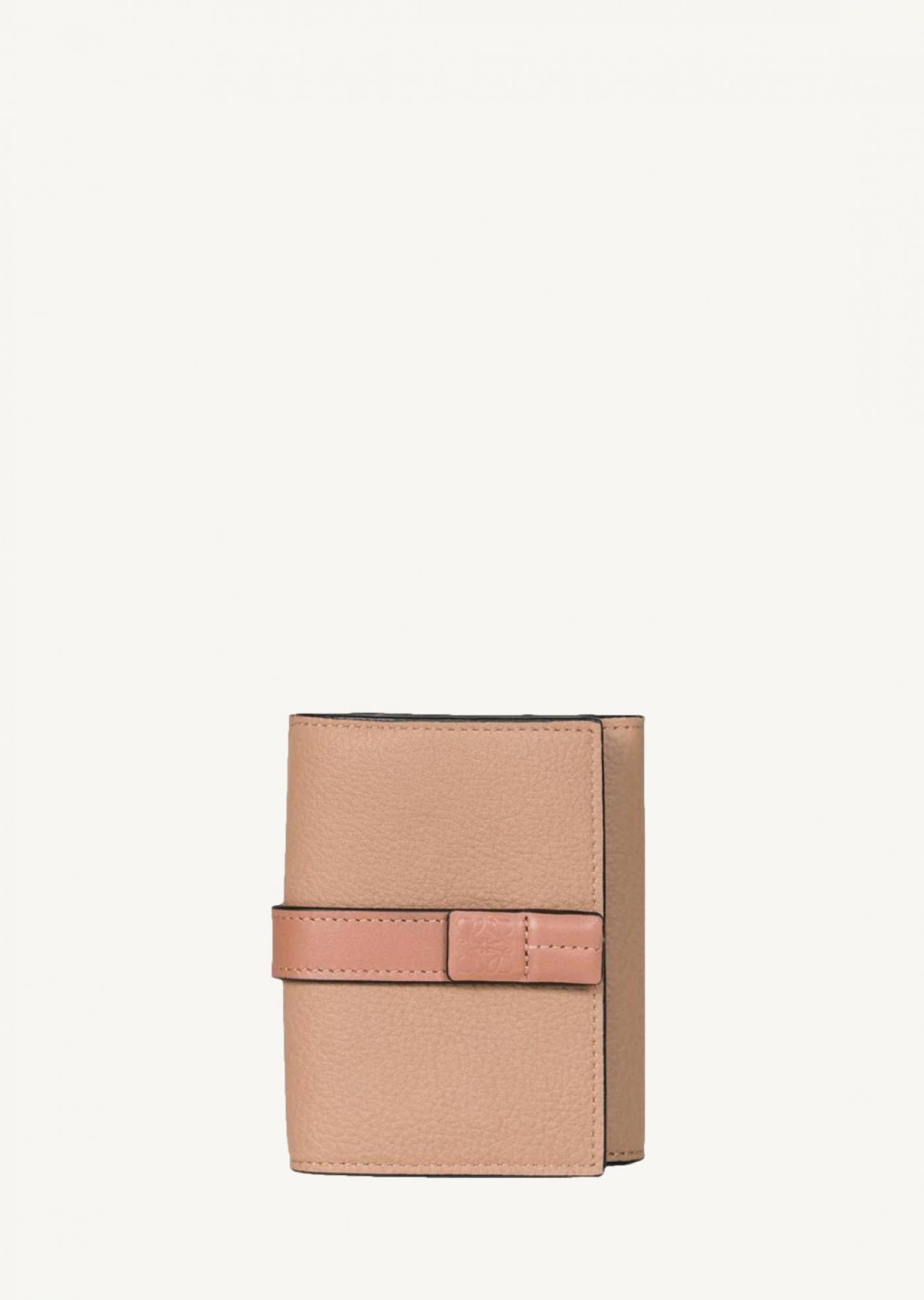 Trifold wallet in toffee tan grained leather