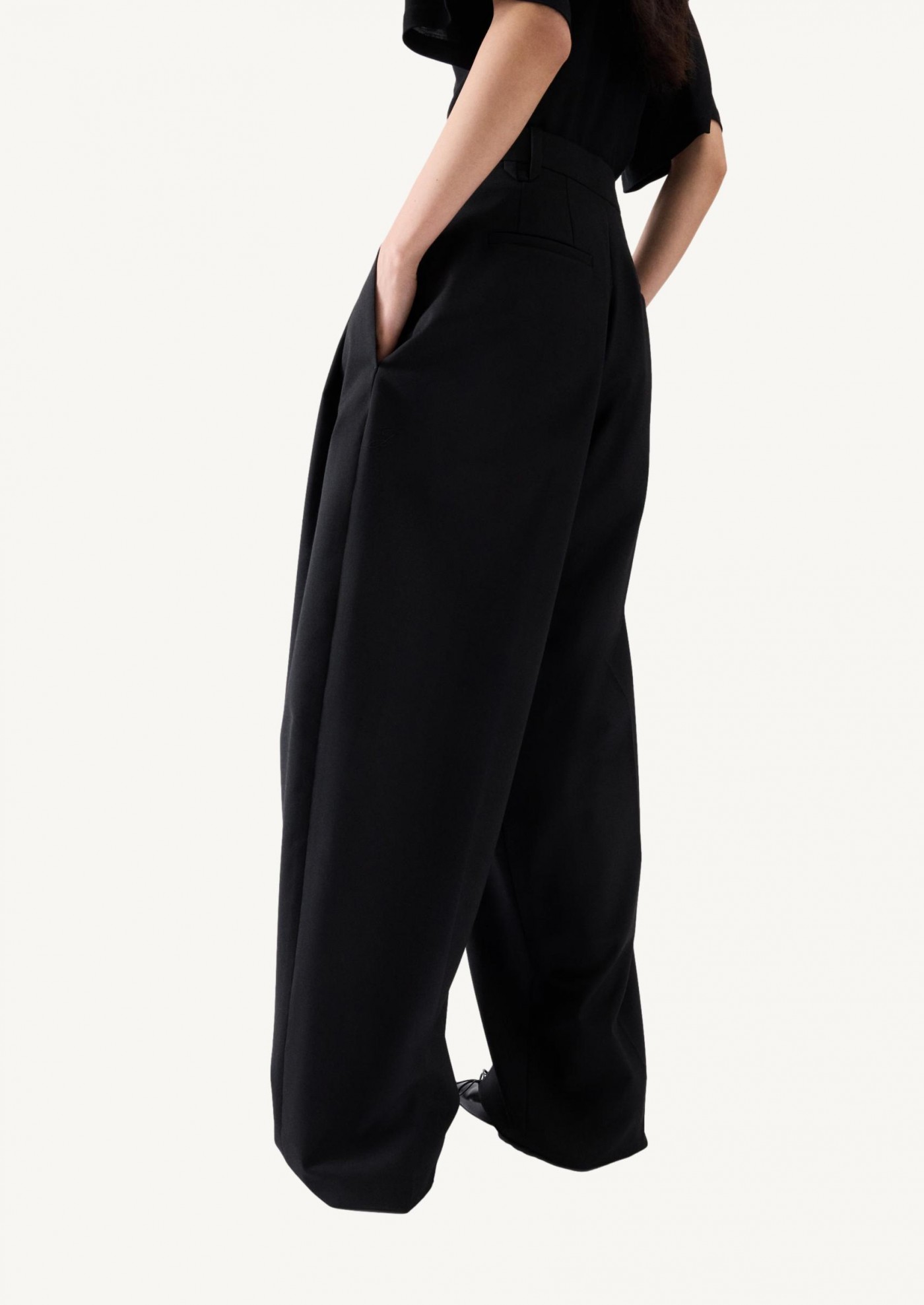 Le pantalon d'homme noir Jacquemus