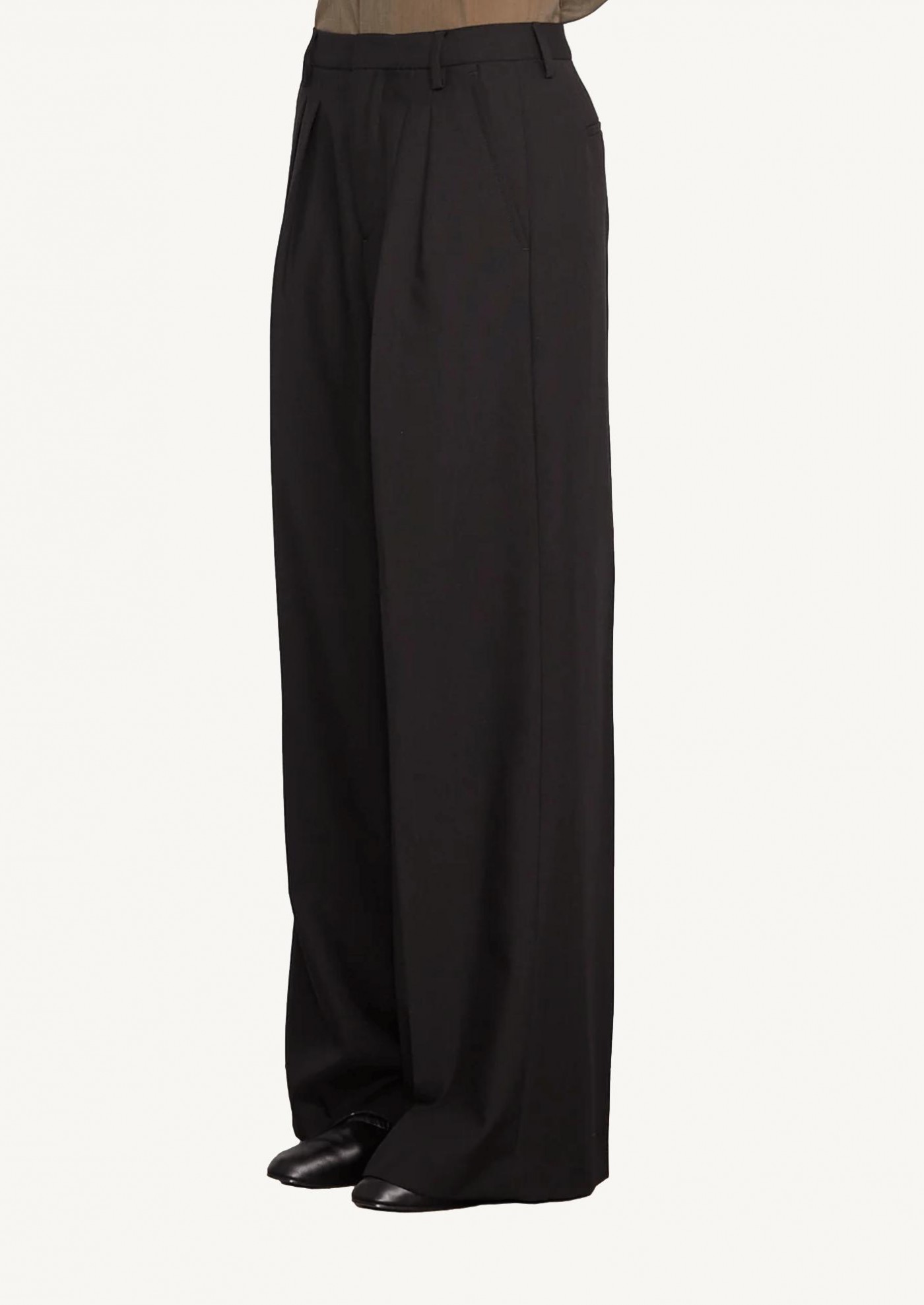 Elia black pants