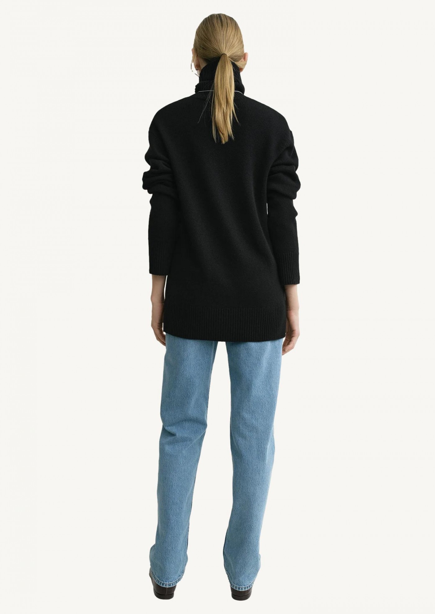 Cashmere turtleneck black Totême