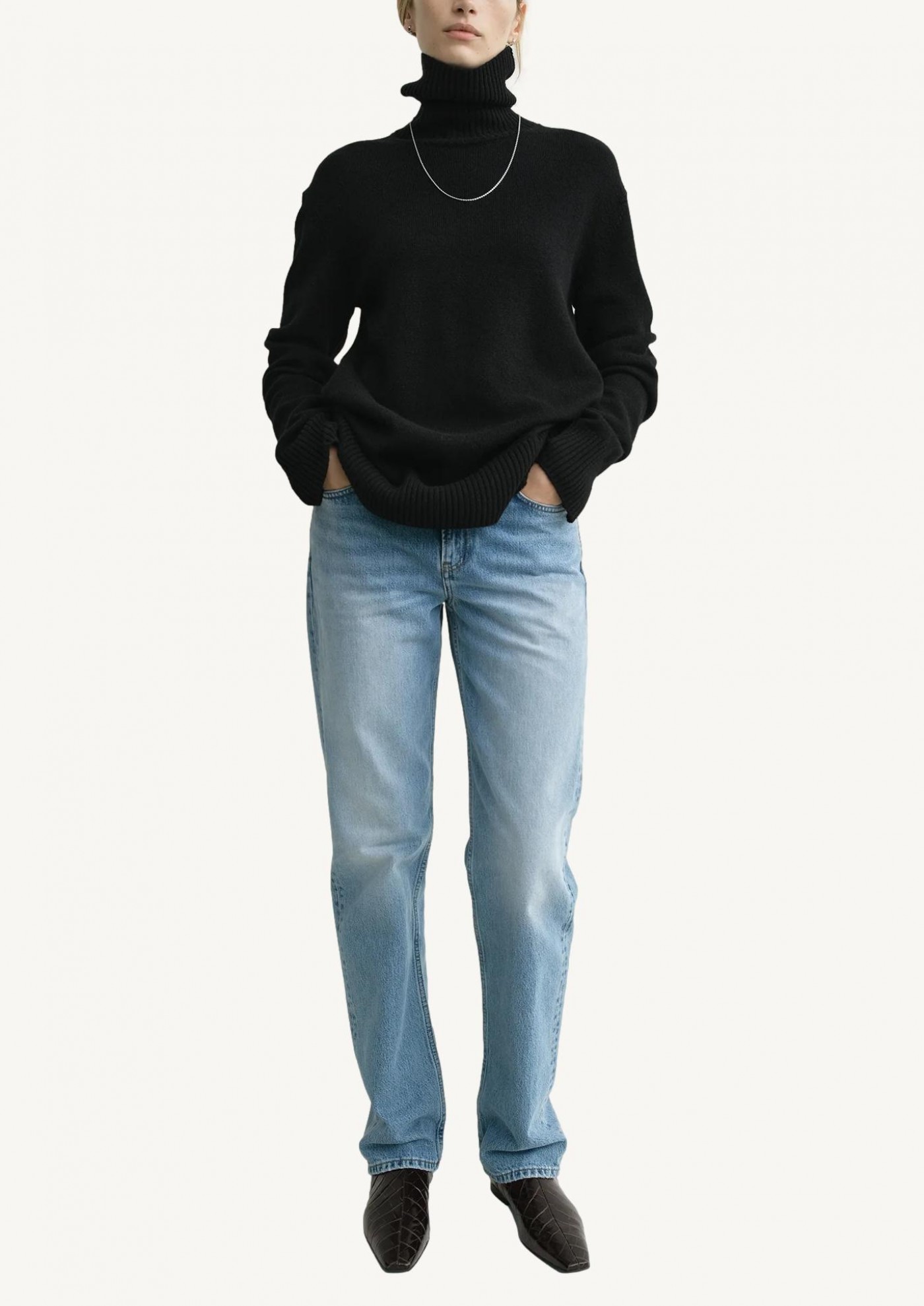 Cashmere turtleneck black