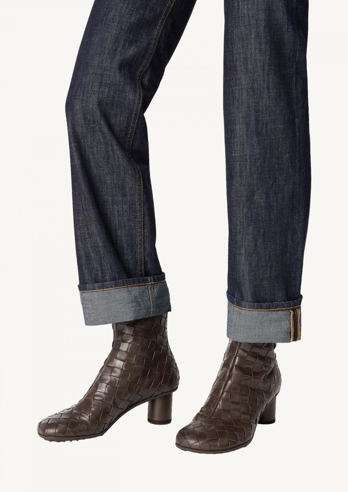 Atomic boots fondant