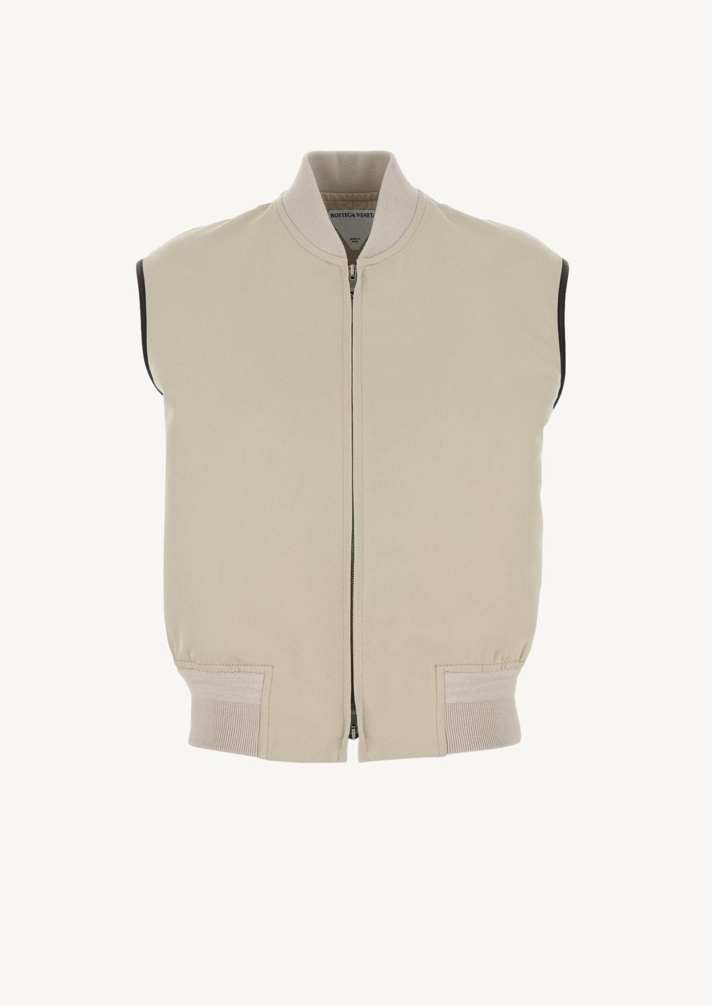 Waistcoat in silk and cotton twill.