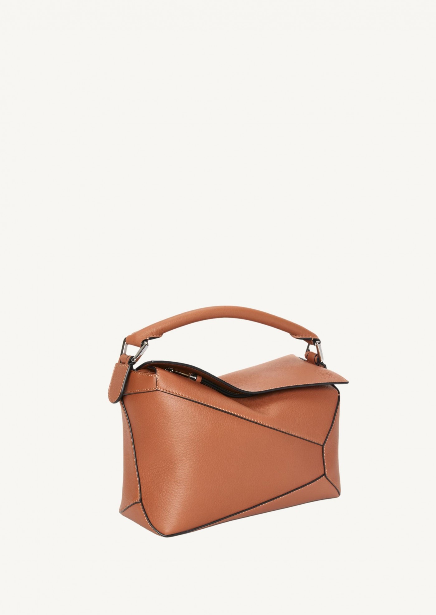 Puzzle Edge Tan and Silver