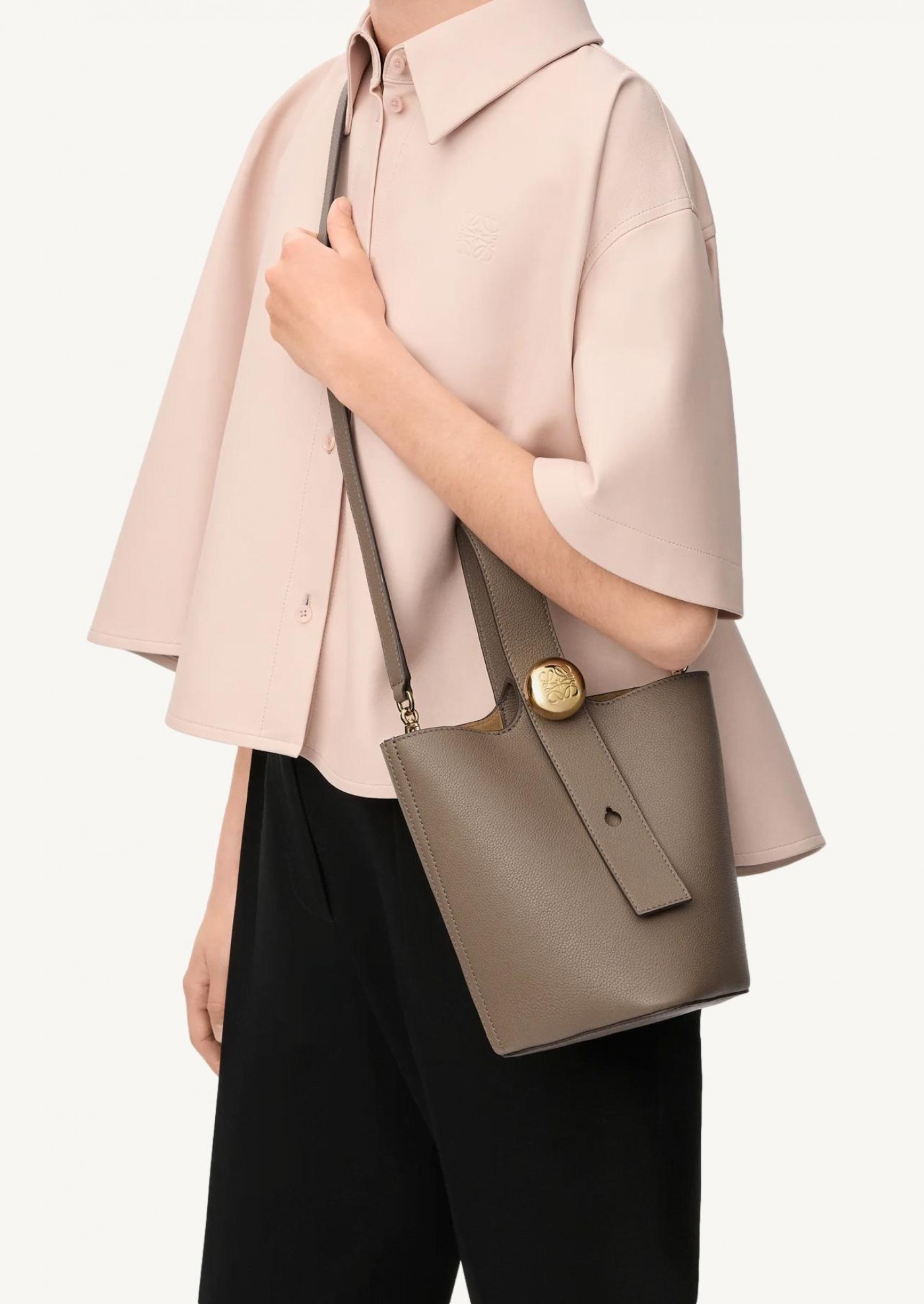 Mini Pebble Bucket in soft grained taupe Loewe