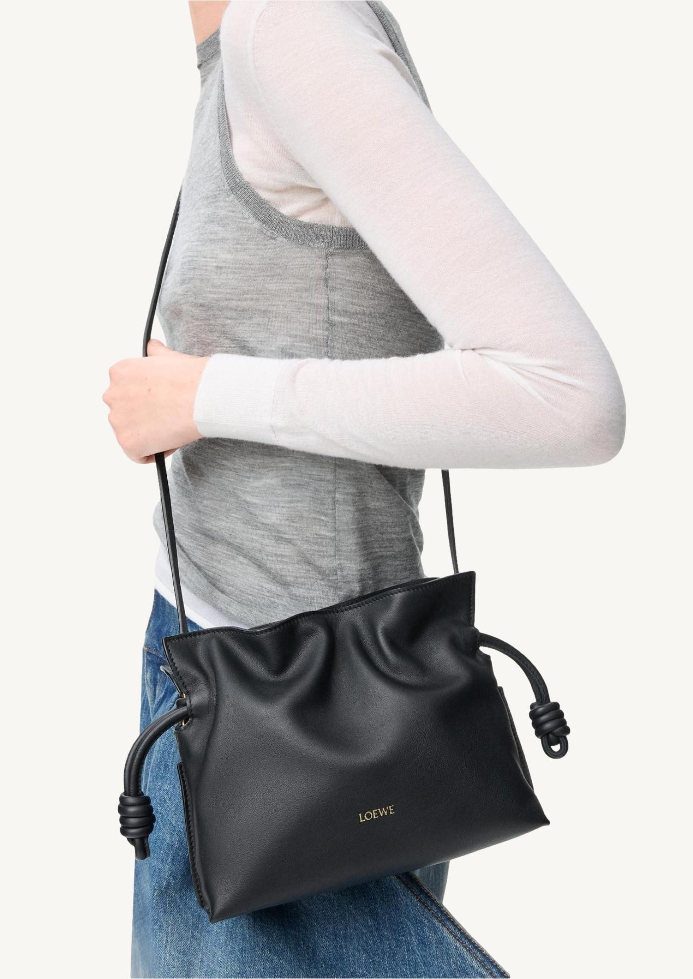 Mini Flamenco clutch, noir Loewe Mini Flamenco clutch, noir Loewe