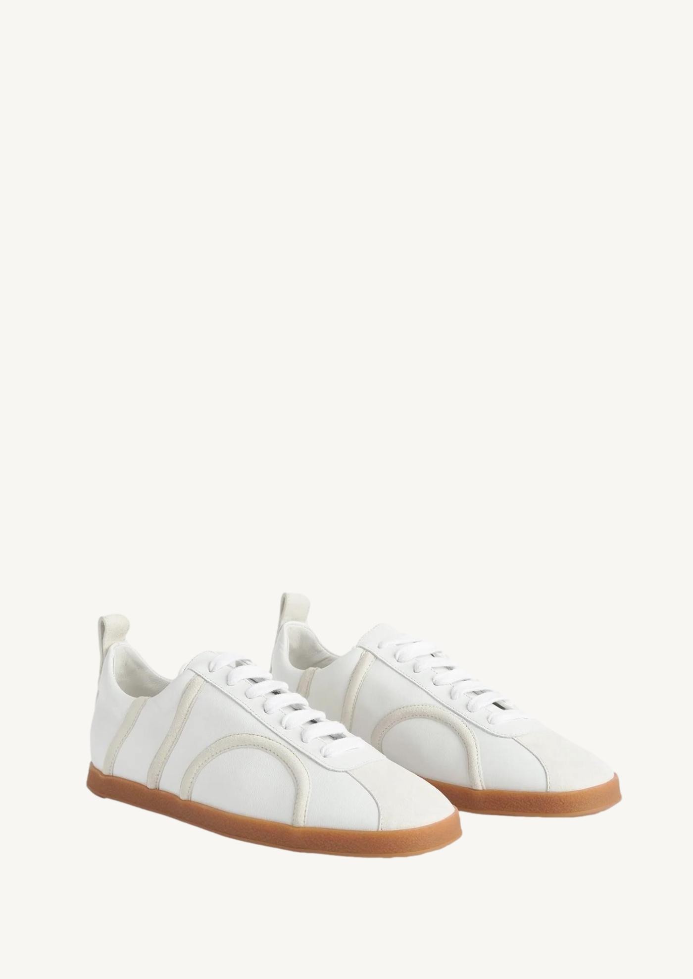 La basket en cuir blanc cassé