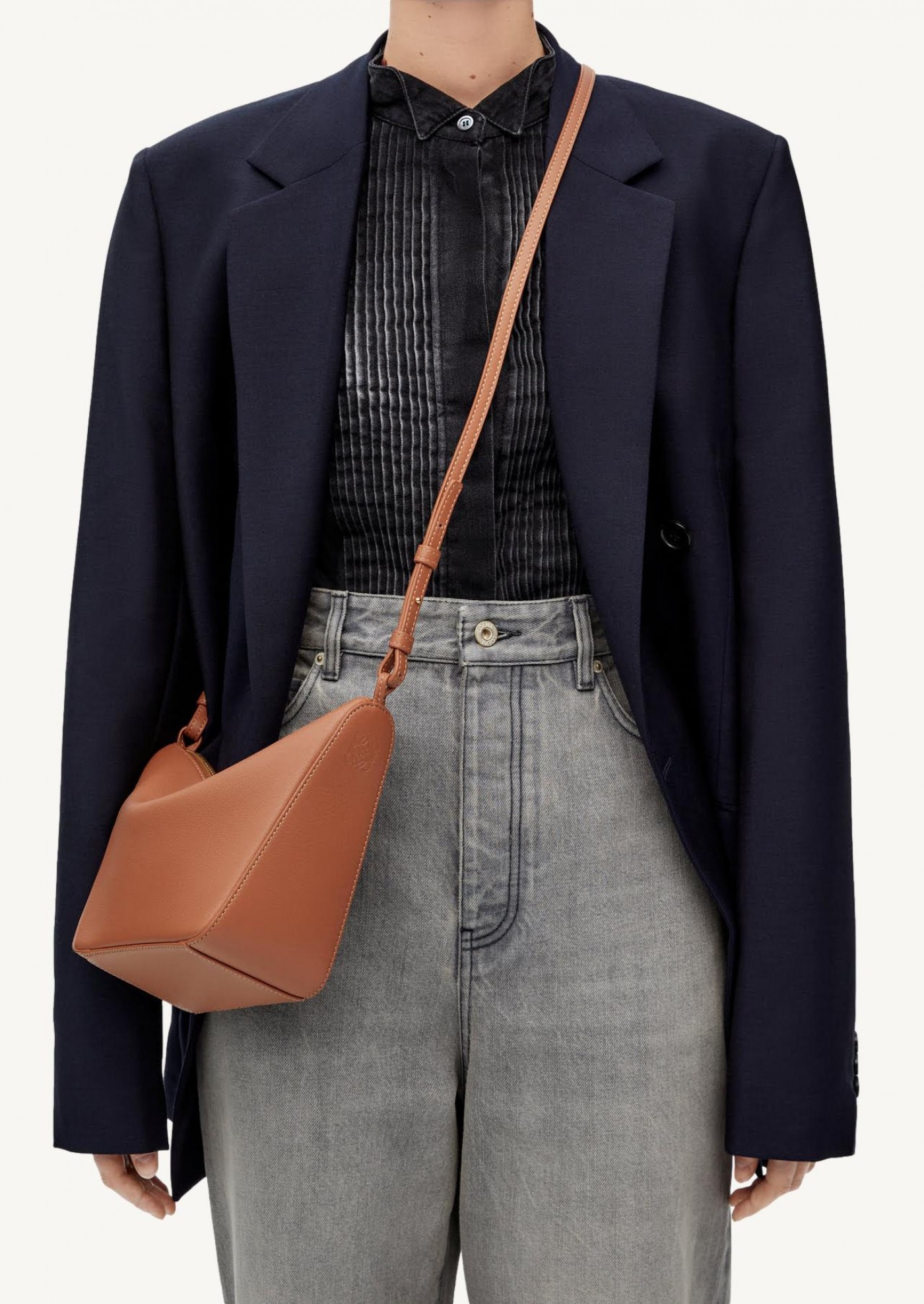 Mini Hammock hobo tan Loewe