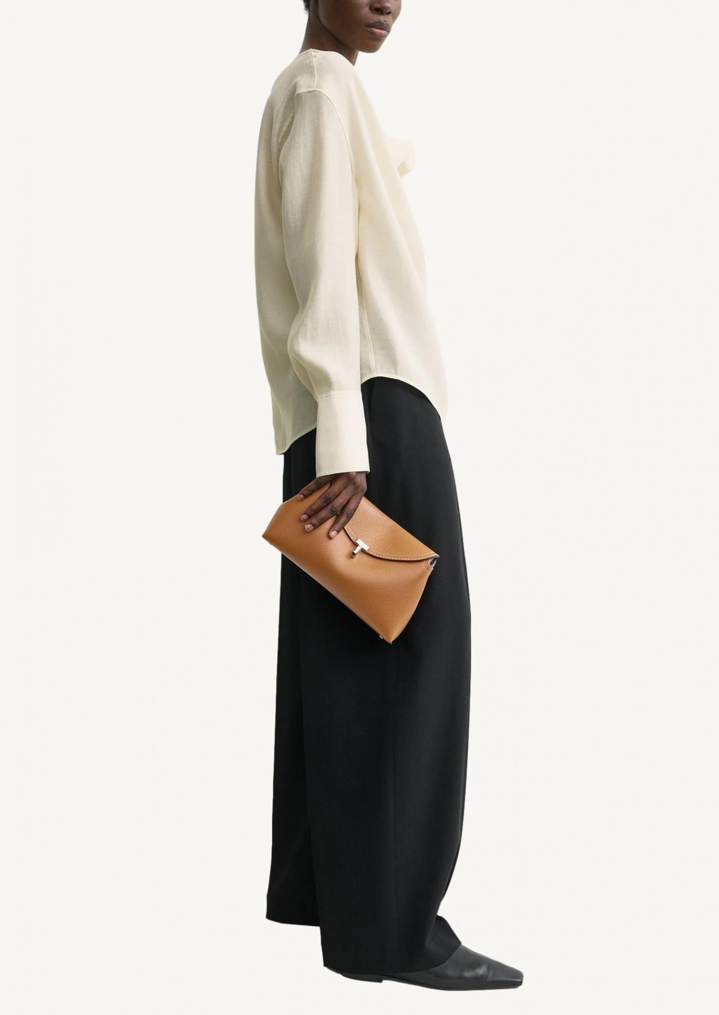 T-lock grained-leather clutch tan Totême