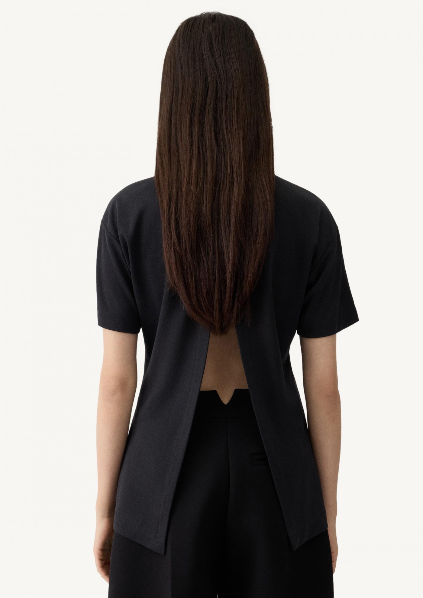 The Black Ventadou Peak Jacquemus