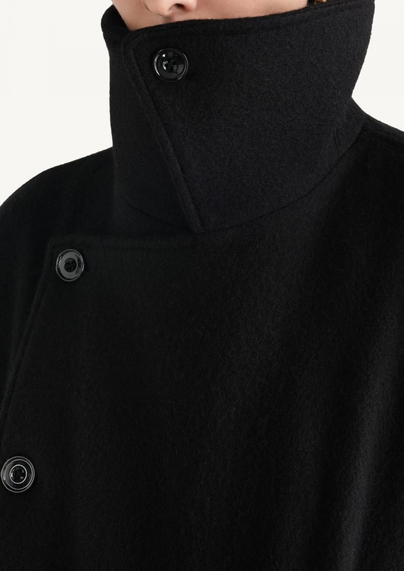 SHORT WRAP COAT