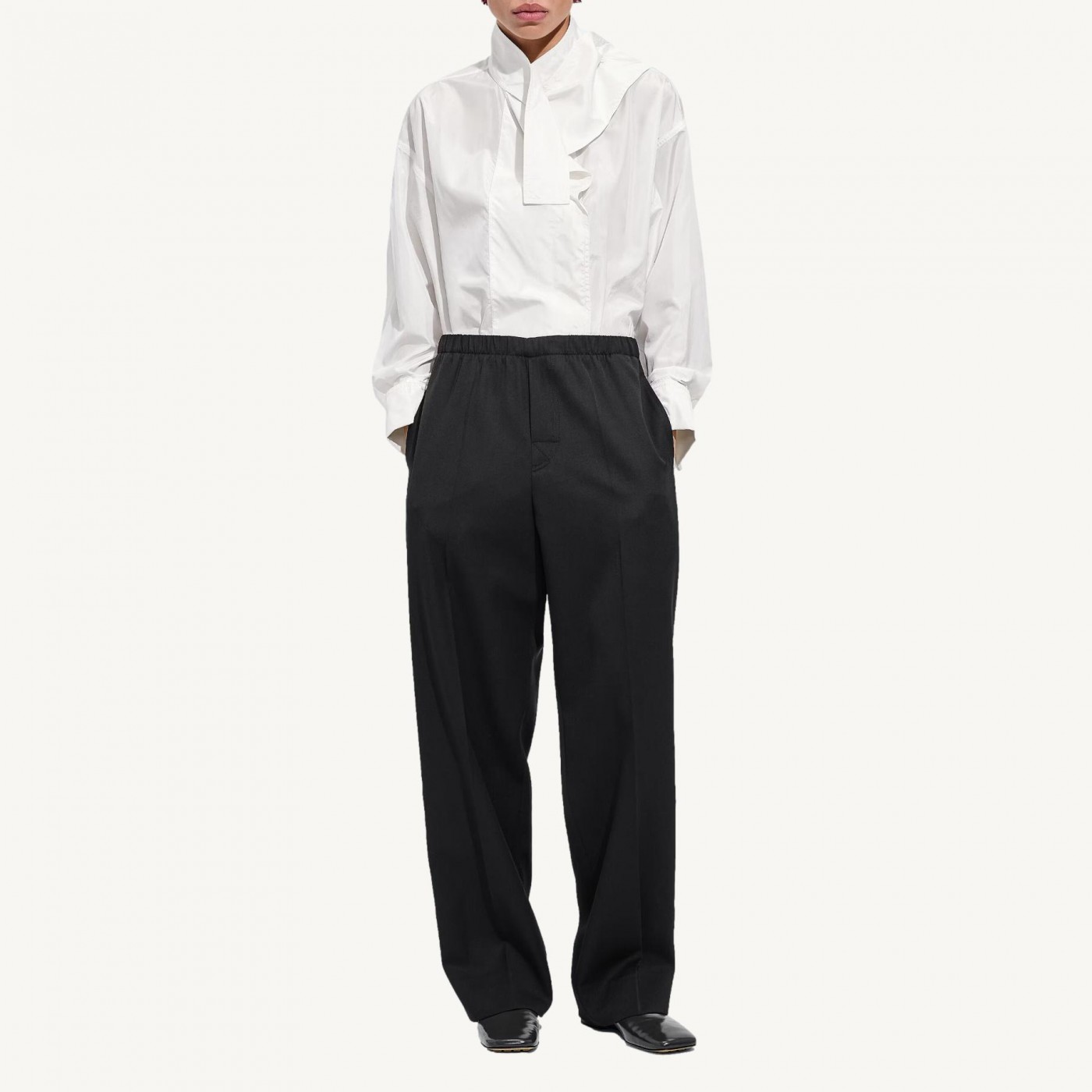 PANTALON EN LAINE GRAIN DE POUDRE