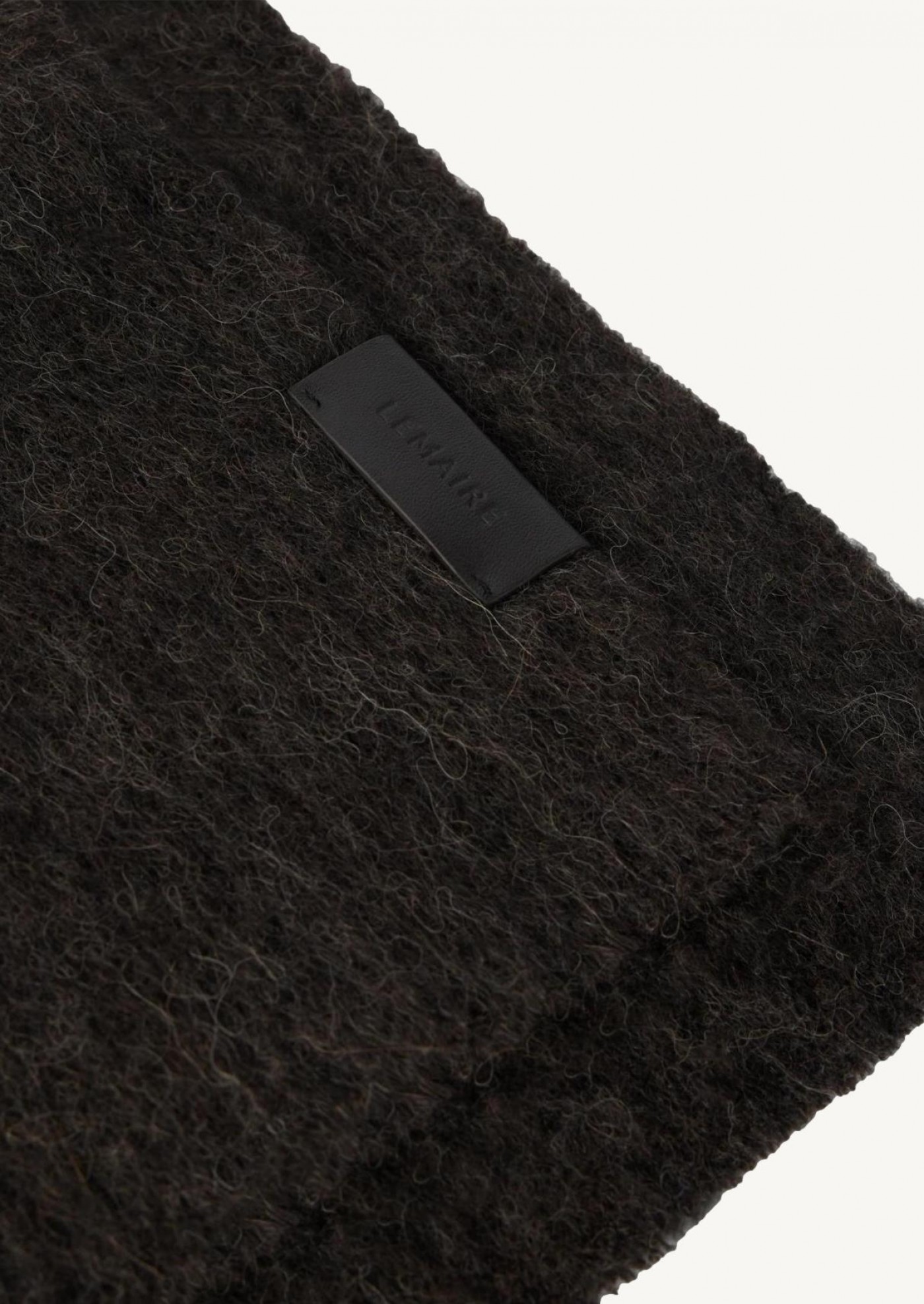 FLUFFY BROWN ALPACA-BLEND WOOL SCARF Lemaire