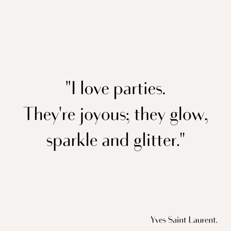 Comme Monsieur Yves Saint Laurent nous adorons les fêtes et le champagne ! C’est pourquoi nous sommes ravis d’organiser chaque jeudi de ce mois de décembre un événement pour vous recevoir, vous inspirer et partager des moments chaleureux avec vous ! ⁠
⁠
#departemenfeminin #photooftheday #fashion #style #christmas #saintlaurent #glitter #glow #sparkle